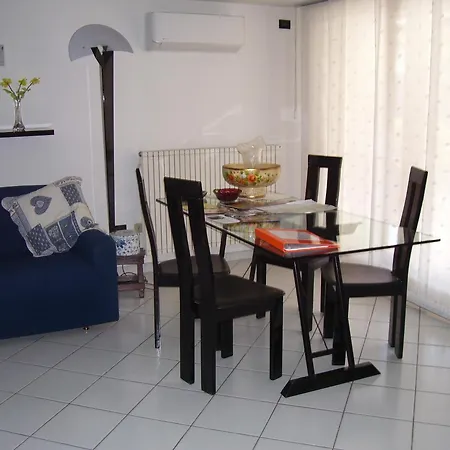 Apartment Miniappartamento Il Gelsomino